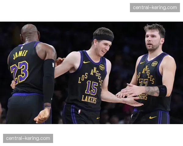 湖人五小决胜阵容磨合 东契奇詹姆斯里夫斯空间利用评估